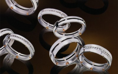 Fedi Anteo in oro bianco/giallo e diamanti.